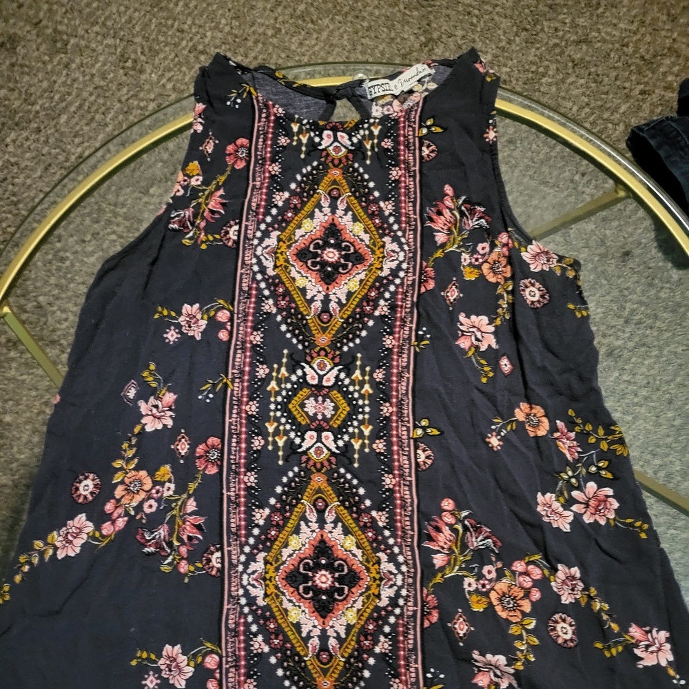 Gypsies and Moondust Blue-Gray Flower Tank Cut Back